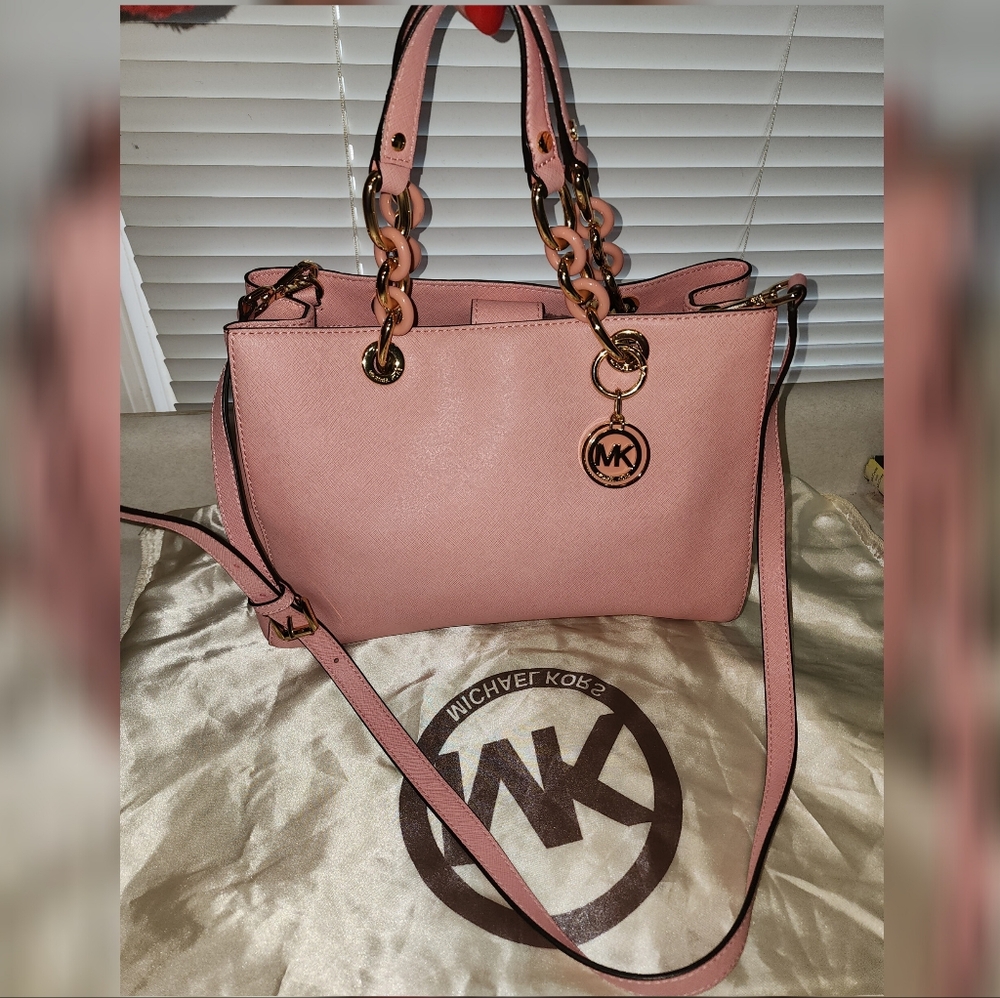 Michael Kors Cynthia Pastel Pink Med Saffiano Leather Satchel NWOT - Picture 2 of 16